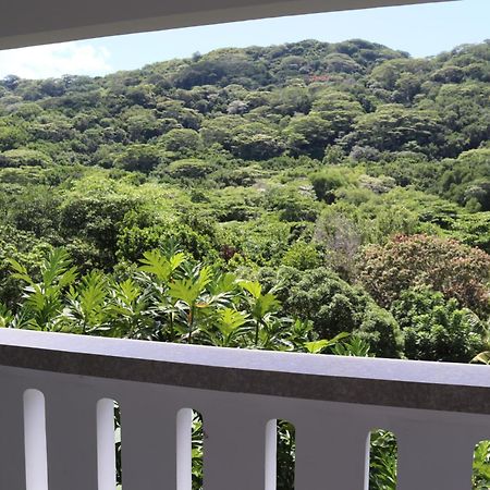 Mountain View Hotel La Digue Bagian luar foto